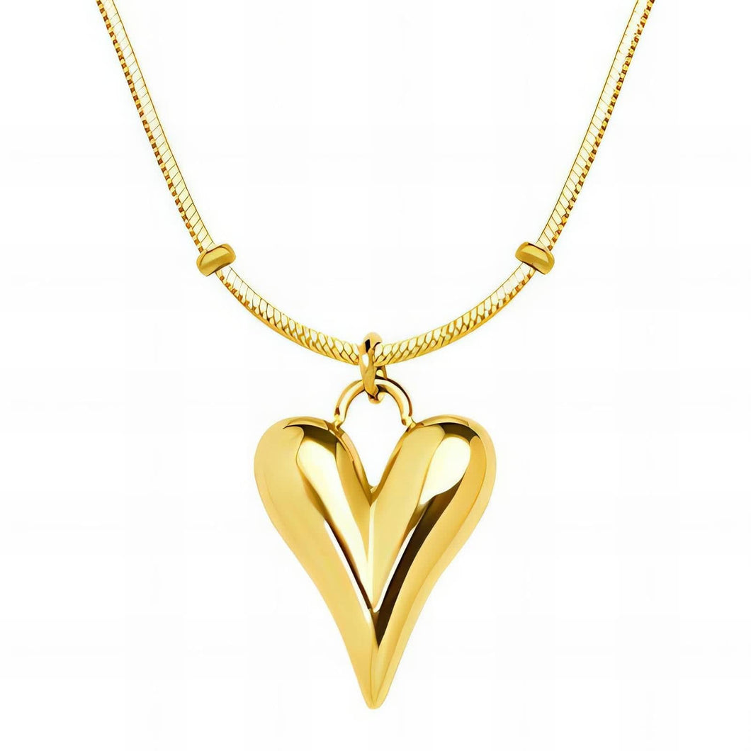 Love's Radiance: 18K Gold Hearts Necklace That Sparkles with Style