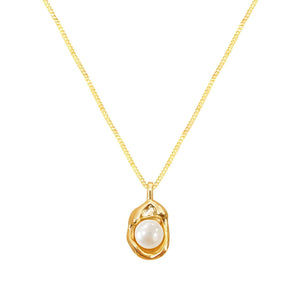 Golden Elegance: Necklace with Inlaid imitation Pearl