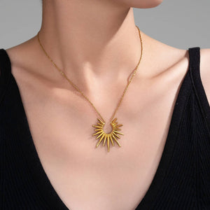 Golden Sunburst Necklace – Radiate Confidence and Style