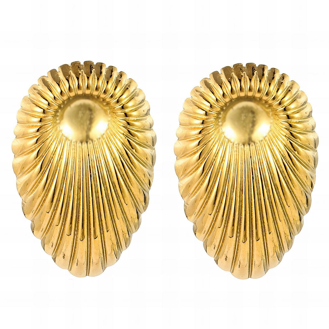 Heavenly Grace: 18K Gold Angel Wings Earrings to Inspire Elegance