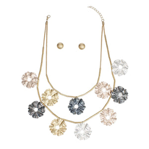 Statement Mixed Metal Wavy Disc Tube Necklace