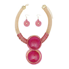 Pendant Round Fuchsia Resin and Wire Necklace