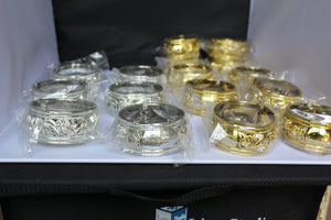 18 Plastic Bracelets in Gold and Silver