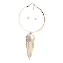 Gold Rigid Collar Jumbo Pearl Necklace
